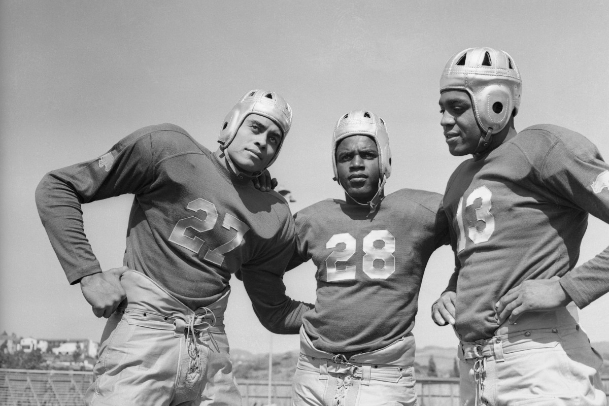 First Black Player Nfl
