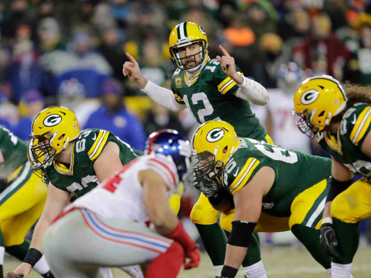 What Time Is The Nfl Game Tonight Schedule Tv Channel Kick Off Time What Time Is The Nfl Game Tonight Schedule Tv Channel Kick Off Time
