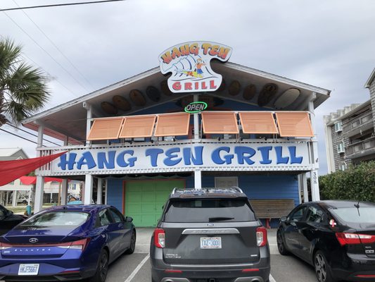 What's Hang Ten Carolina Beach? Surfing Tips Inside