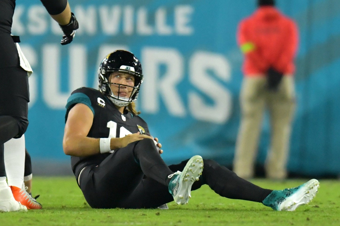 What's Trevor Lawrence Injury Status? Latest Update